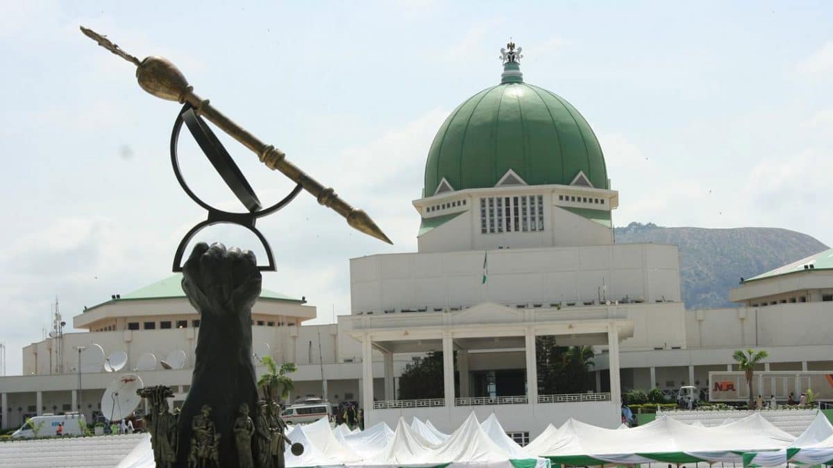 Merging of Reps and Senate gains more support as APC chieftain backs it