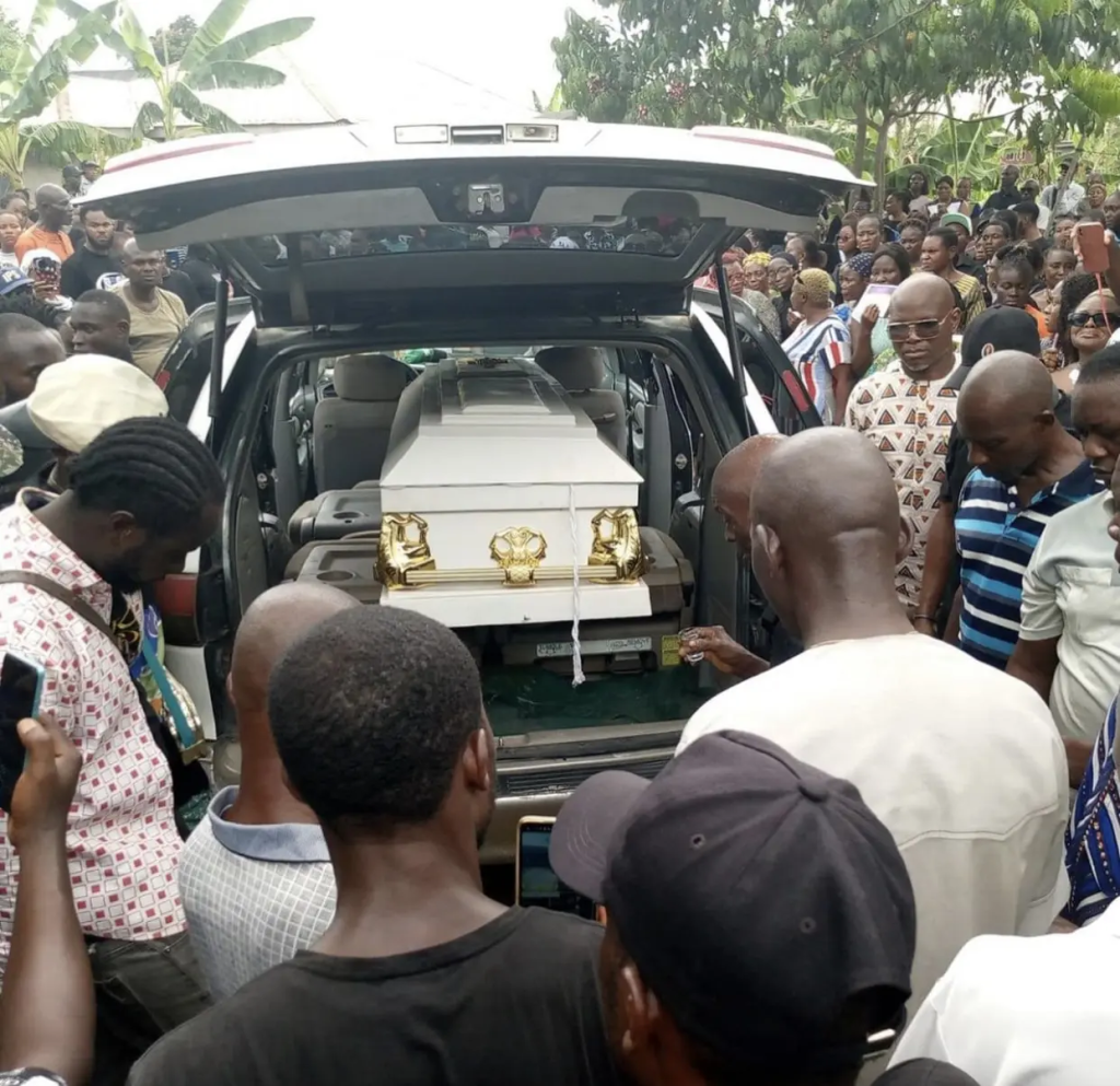 Junior Pope: Late Nollywood makeup artist Abigail buried in Akwa Ibom