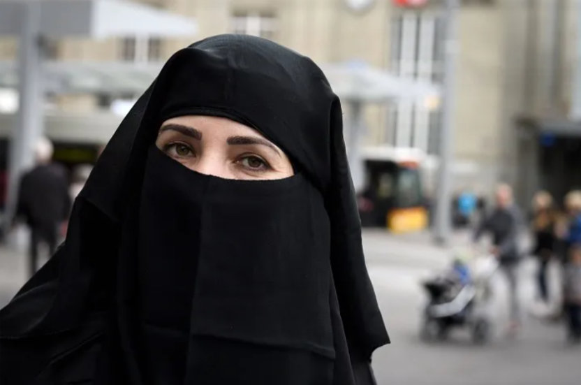 How Nigerian Muslim women on Hajj are sexually molested, treated like prostitutes – Seun Kuti