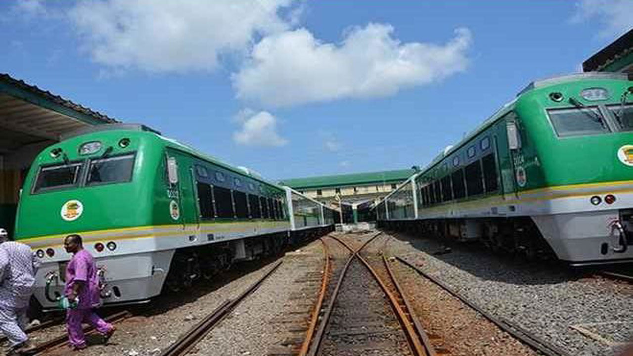 FG inaugurates Port Harcourt-Aba rail line