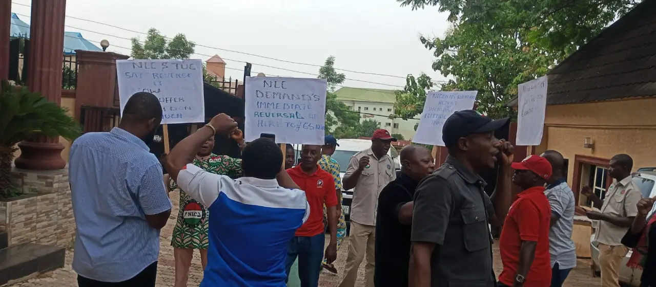 Electricity tariff hike: Organised labour pickets EEDC, NERC offices in Ebonyi
