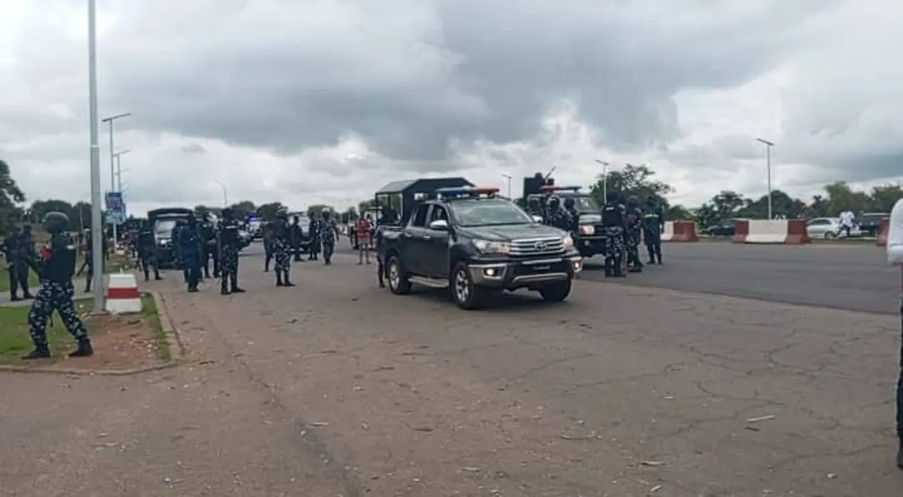 BREAKING: Police open fire on demostrators at MKO Abiola Stadium Abuja