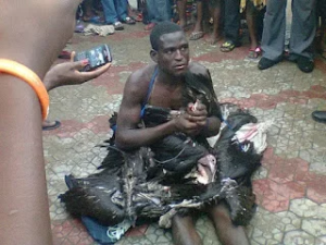 BREAKING: Man Caught Selling Vulture as Roasted Chicken in Portharcourt