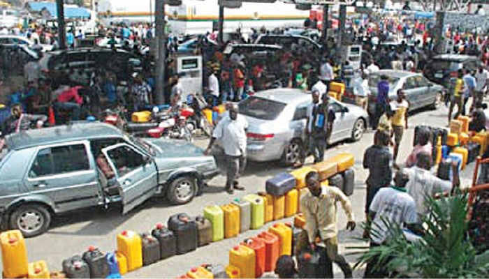 Fuel Scarcity Returns: Long Queues Emerge at Petrol Stations.