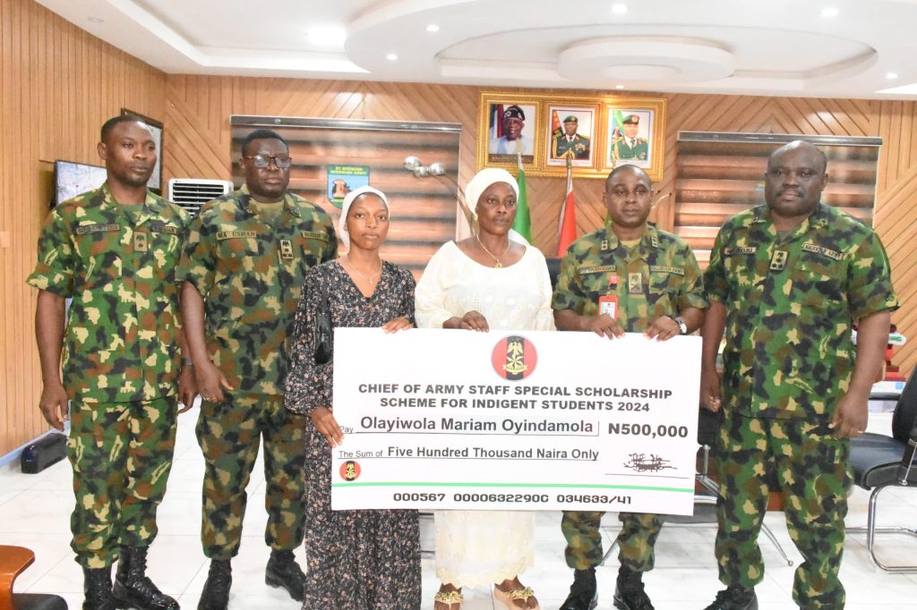 Army Chief Awards N500,000 Scholarship to Student.