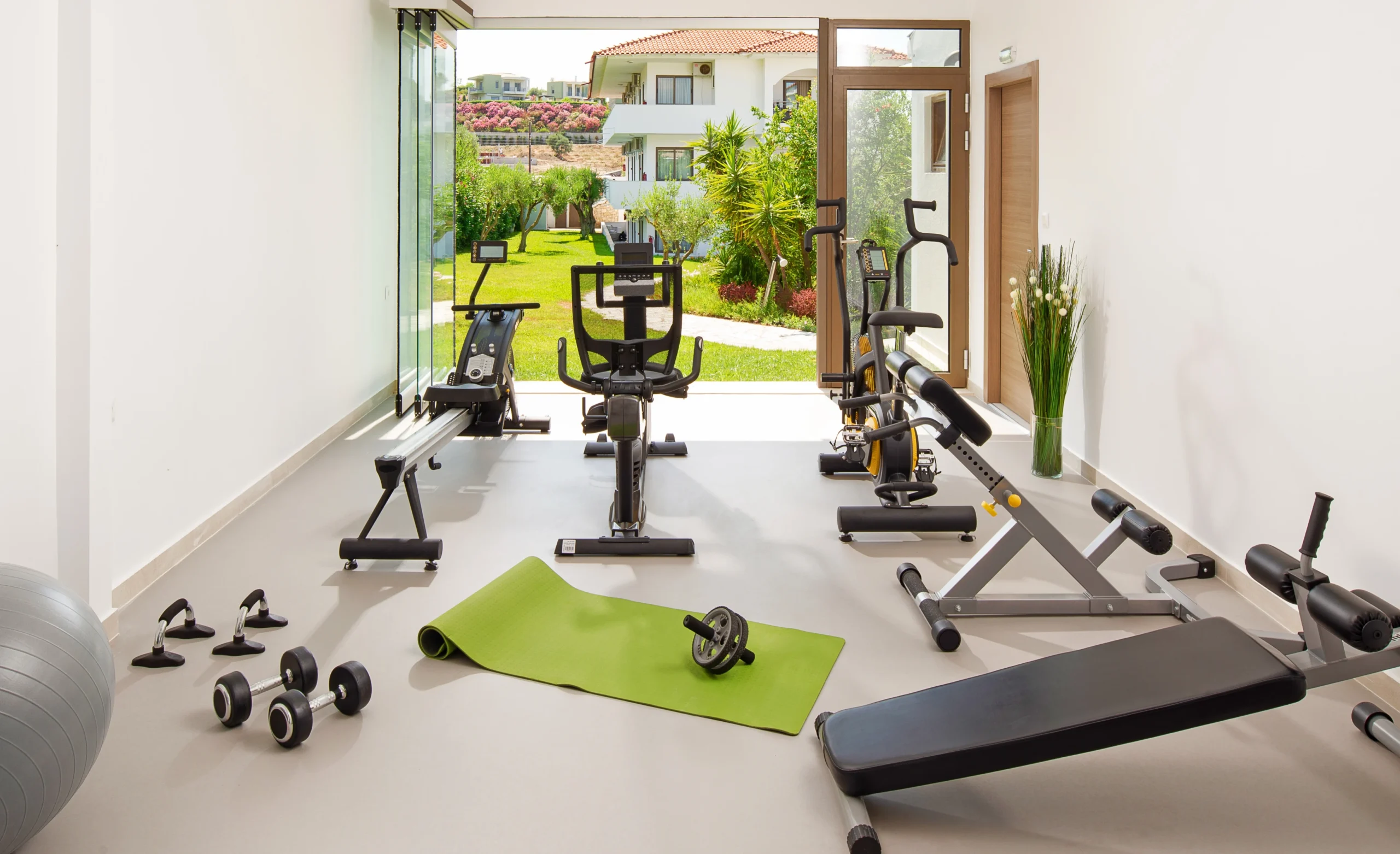 The Ultimate Guide to Building a Home Gym on a Budget: Essential Equipment and Workout Routines