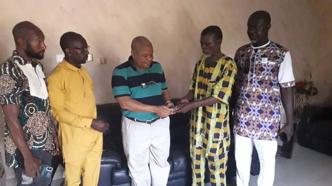 JUST IN: Ex-PDP chairman and senator joins APC in Abia