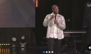 VIDEO: Watch moment police attempted to arrest pastor during church service