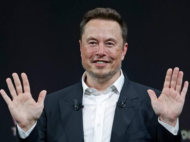 *Elon Musk distributes $112 million worth of Tesla stock to charitable organizations.