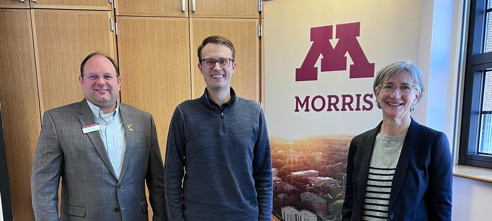 Senator Rasmusson tours UMN Morris campus