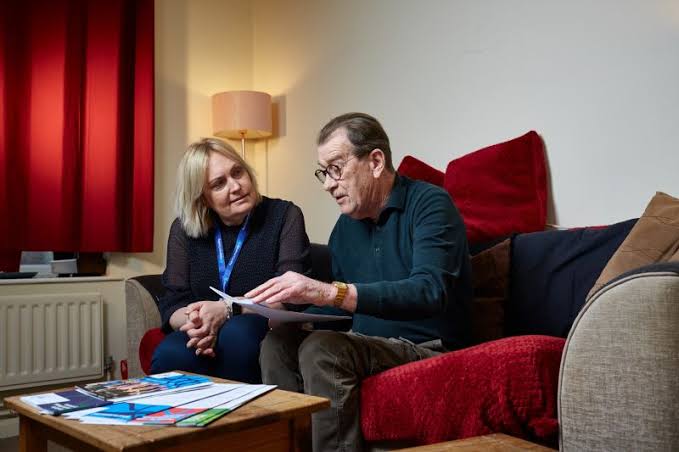 How the Cadent Fund will help Alzheimer’s society keep families safe and warm