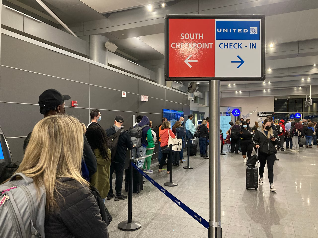 US citizens barred from entering 2 countries in response to Trump travel ban