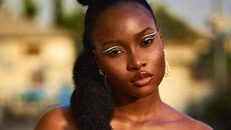 Panic as Ex-BBNaija star cries out in disturbing midnight video
