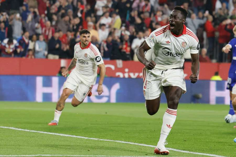 Akor Adams Transfer Battle Heats Up as European Giants Circle Sevilla Star