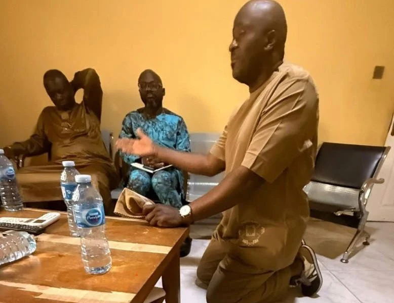 APC crisis: What Desmond Elliot did before Gbajabiamila (Video)
