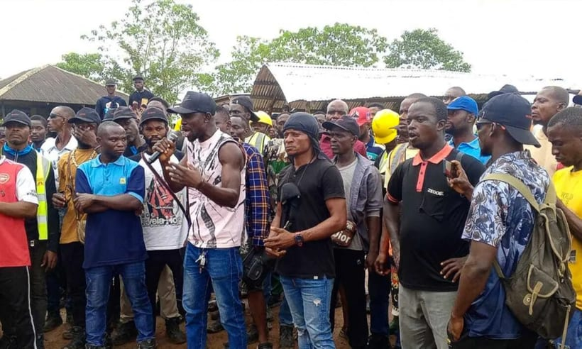 Tension at Lagos-Calabar Coastal Highway as Workers Take Action Over Alleged Mistreatment